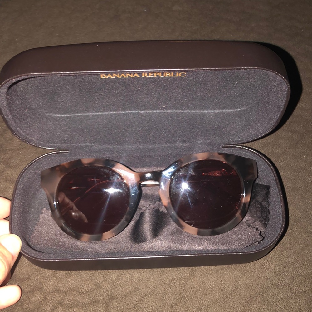 Banana Republic Sunglasses with hard case